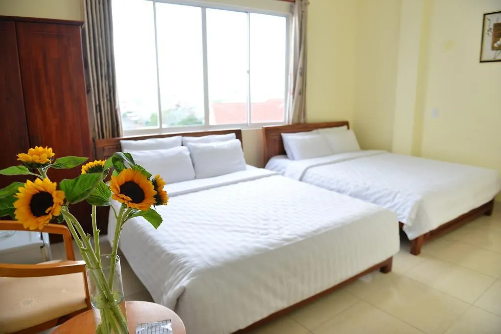 Oc Tien Sa Hotel Da Nang 0*,  Vietnam