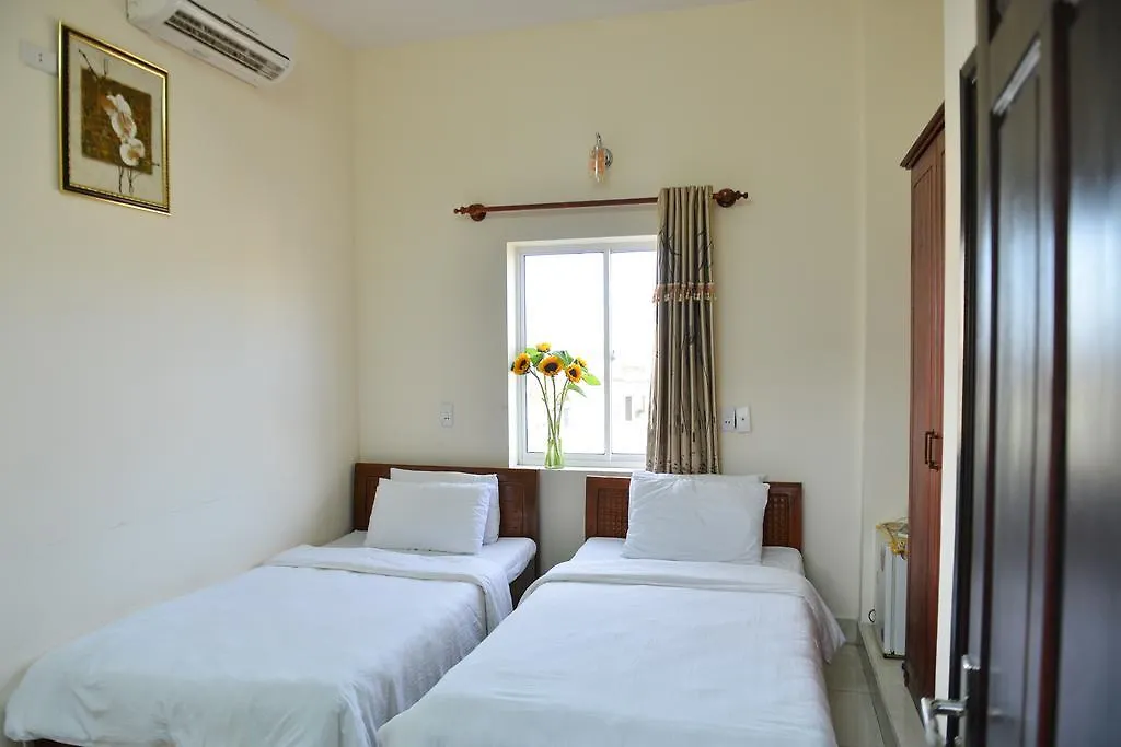 Oc Tien Sa Hotel Da Nang 0*,