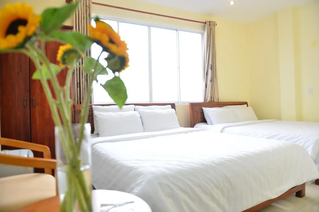 Oc Tien Sa Hotel Da Nang