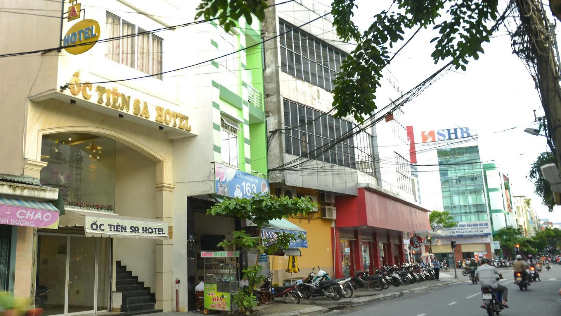 Oc Tien Sa Hotel Da Nang